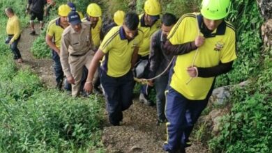 पिथौरागढ़ : खाई में गिरने से सहायक अध्यापक की मौत, गाँव और स्कूल में मातम