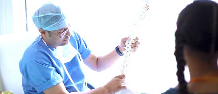 मैक्स अस्पताल, देहरादून ने विश्व स्पाइन डे पर लोगों को किया जागरुक