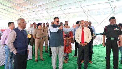 लैंसडाउन में शहीद सम्मान समारोह की तैयारियों का जायज़ा लेने पहुँचे सैनिक कल्याण मंत्री गणेश जोशी