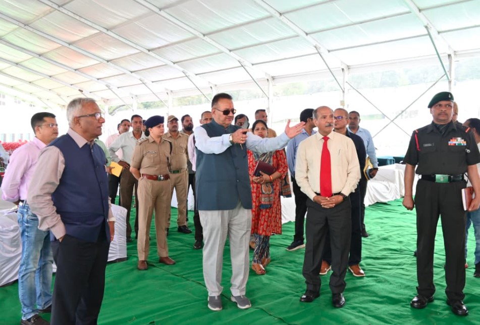 लैंसडाउन में शहीद सम्मान समारोह की तैयारियों का जायज़ा लेने पहुँचे सैनिक कल्याण मंत्री गणेश जोशी