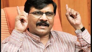 हमें लोकतंत्र, संविधान और मुंबई की पहचान को बचाने के लिए मिलकर लड़ना होगा : संजय राउत