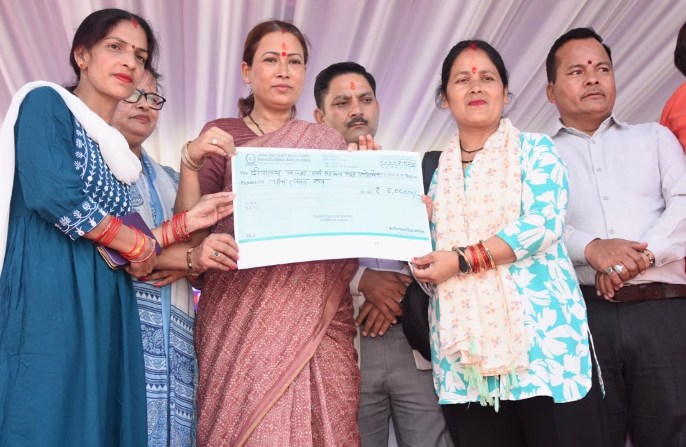 सहकारिता से मजबूत हुई ग्रामीण अर्थव्यवस्था- रेखा आर्या