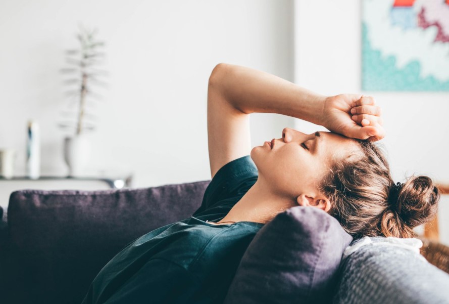 तनाव और अनिद्रा से जूझ रहे हैं? शरीर में हो सकती है इस पोषक तत्व की कमी