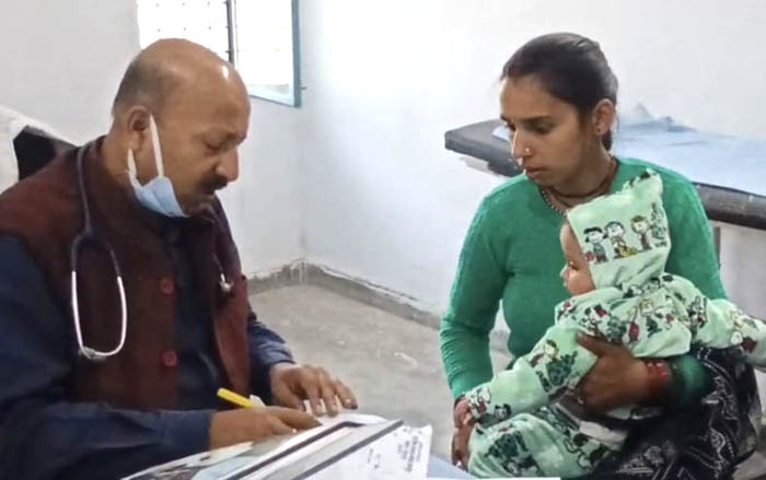 शीतलहर का असर तेज, डॉक्टरों ने कहा : ‘जरूरी है बचाव और सही खान-पान’