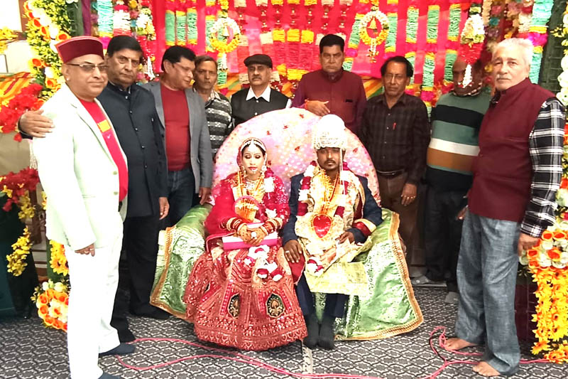 सनातन धर्म मंदिर, नेहरू काॅलोनी में संपन्न हुआ निर्धन कन्या का विवाह