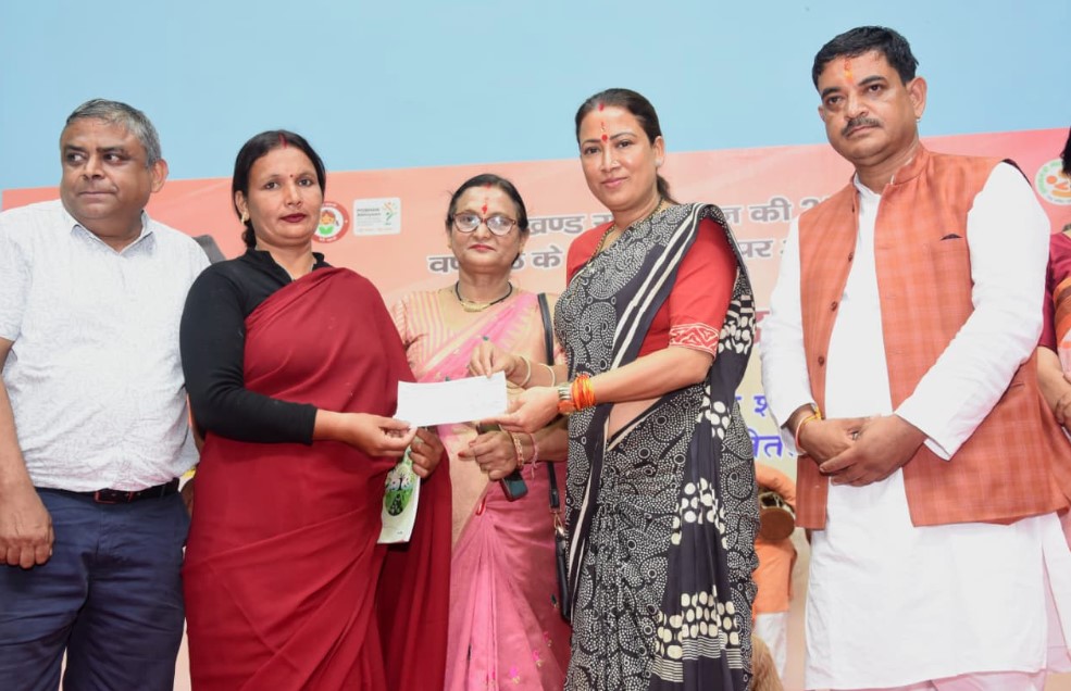 उत्तराखंड के विकास का आधार है मातृशक्ति : रेखा आर्या