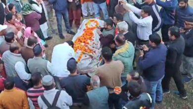 राज्य आंदोलनकारी व पूर्व कैबिनेट मंत्री दिवाकर भट्ट का राजकीय सम्मान के साथ हुआ अंतिम संस्कार