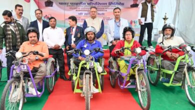 169 दिव्यांगजनों को मुफ्त मोटराइज्ड ट्राईसाइकिल वितरित