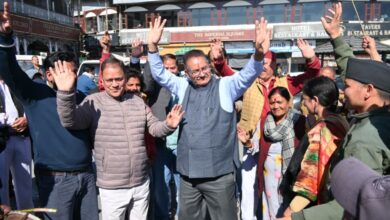 बिहार विधानसभा चुनाव में भाजपा की ऐतिहासिक जीत पर कैबिनेट मंत्री गणेश जोशी ने मसूरी में मनाया जीत का जश्न