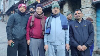 मुख्यमंत्री धामी ने नैनीताल में मॉर्निंग वॉक के दौरान जनता से की मुलाकात