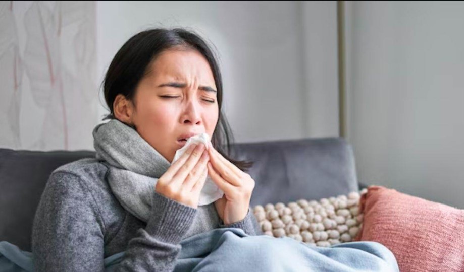 ठंड क्यों बढ़ा देती है निमोनिया का खतरा ? आइये जानते हैं, क्या कहते हैं स्वास्थ्य विशेषज्ञ ?