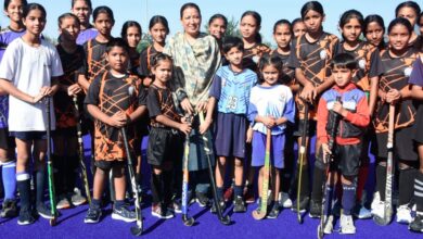 हॉकी का पुराना गौरव लौटाने का संकल्प लें खिलाड़ी : रेखा आर्या