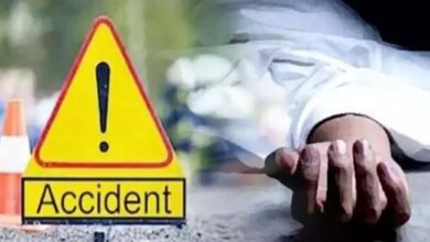 बुंखाल मेले से लौटते समय बड़ा हादसा, वाहन गहरी खाई में गिरा, दो लोगों की मौत, तीन घायल