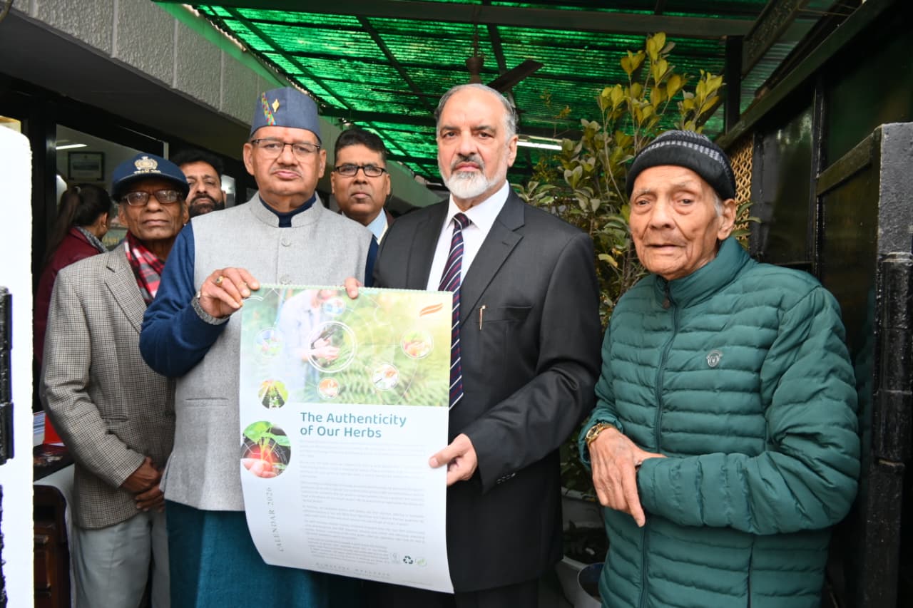 फाइटोकेमिस्ट्री और आयुर्वेद उत्तराखण्ड के विकास के मजबूत आधार : गणेश जोशी