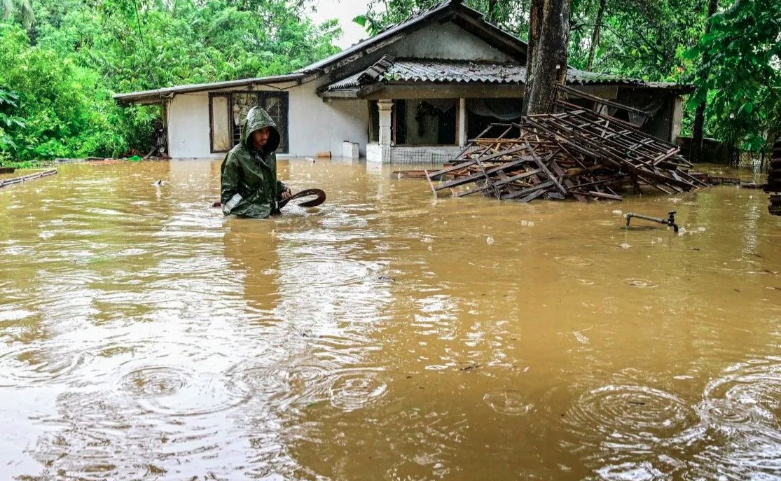 श्रीलंका- चक्रवात दित्वाह ने मचाई तबाही, अब तक 334 की मौत, 370 लोग लापता
