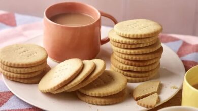 चाय के साथ बिस्किट खाना क्यों है नुकसानदायक, आइये जानते हैं क्या कहते हैं स्वास्थ्य विशेषज्ञ