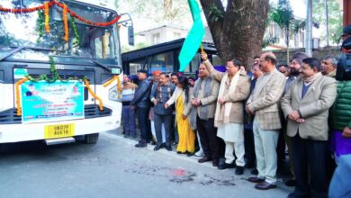 मुख्यमंत्री धामी ने 112 नई बसों को दिखाई हरी झंडी