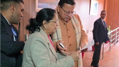 महिला आयोग की अध्यक्ष ने मुख्यमंत्री से भेंट कर निर्दोष नागरिकों पर दर्ज मुकदमे वापस लेने का किया निवेदन