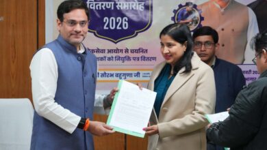 पशुपालन मंत्री सौरभ बहुगुणा ने नव चयनित कार्मिकों को सौंपे नियुक्ति पत्र