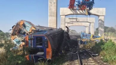 बैंकॉक से उत्तर-पश्चिम जा रही ट्रेन पर क्रेन गिरने से हुआ बड़ा हादसा, 22 लोगों की मौत, कई घायल