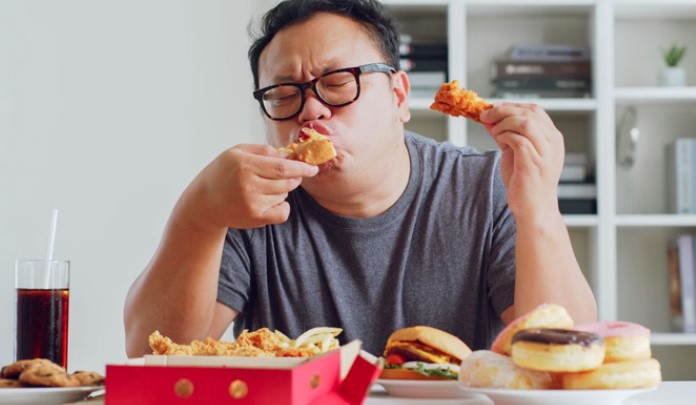 नए साल की पार्टियों के बाद कैसे रखें वजन कंट्रोल, एक्सपर्ट की खास सलाह