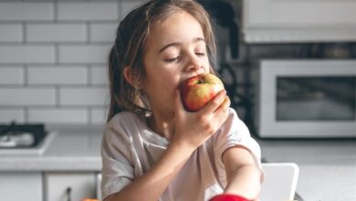 बच्चों की मजबूत इम्युनिटी के लिए डाइट में शामिल करें ये चीजें, बीमारियाँ रहेंगी दूर