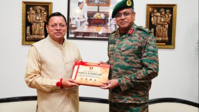 सीएम धामी से मिले मध्य कमान के जनरल ऑफिसर कमांडिंग-इन-चीफ लेफ्टिनेंट जनरल अनिंद्य सेनगुप्ता