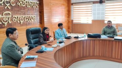 जनगणना कार्य में शत-प्रतिशत शुद्धता सुनिश्चित करें अधिकारी : जिलाधिकारी पौड़ी