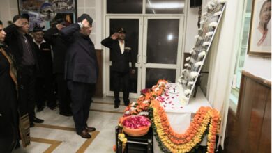 सैनिक कल्याण मंत्री गणेश जोशी ने पुलवामा आतंकी हमले के शहीदों को दी श्रद्धांजलि