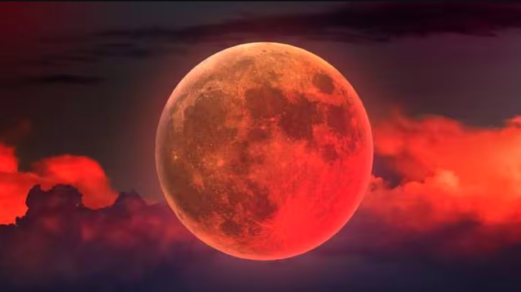 3 मार्च को साल का पहला चंद्रग्रहण, सुबह से लगेगा सूतक काल