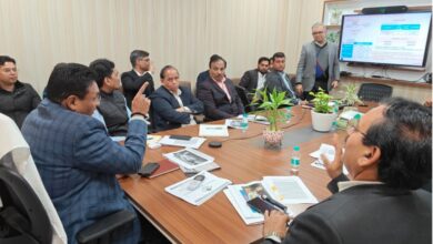 पॉड टैक्सी और मसूरी-नैनीताल रोपवे परियोजनाओं की फिजिबिलिटी अध्ययन को लेकर समीक्षा बैठक