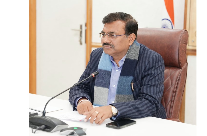 मुख्य सचिव की अध्यक्षता में हुई ‘व्यय वित्त समिति’ की बैठक, कई विकास योजनाओं को मिली वित्तीय मंजूरी