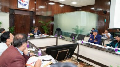 मुख्य सचिव ने राजस्व के लंबित प्रकरणों को प्राथमिकता के आधार पर निपटाने के दिए निर्देश