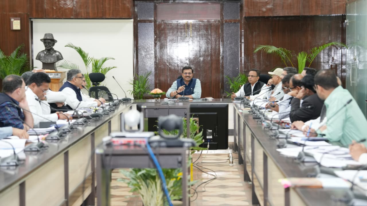 आनंद बर्द्धन की अध्यक्षता में मुख्यमंत्री घोषणाओं की समीक्षा, विभागों को कार्य शीघ्र पूरा करने के निर्देश आनंद बर्द्धन की अध्यक्षता में मुख्यमंत्री घोषणाओं की समीक्षा, विभागों को कार्य शीघ्र पूरा करने के निर्देश