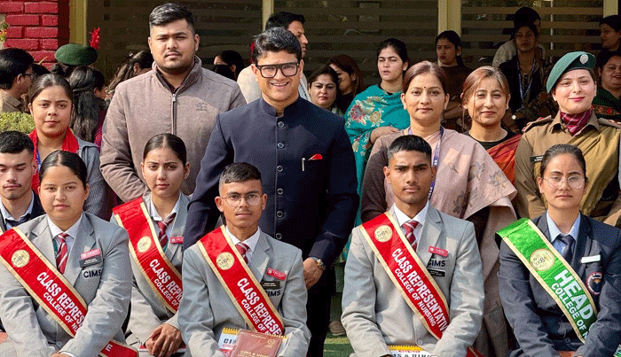 सीआईएमएस कॉलेजे में स्टूडेंट कैबिनेट का गठन, नर्सिंग व पैरामेडिकल के हेड बॉय-हेड गर्ल चुने गए
