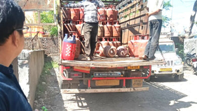देहरादून में घरेलू एलपीजी गैस का संकट खत्म, घर-घर हो रही गैस की होम डिलीवरी