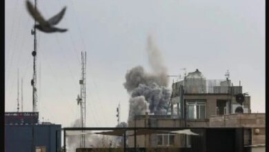 दुबई में तेज धमाकों से मचा हड़कंप, आसमान में उठा काले धुएं का गुबार