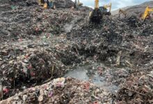 इंडोनेशिया में बड़ा हादसा, भारी बारिश के कारण कचरे का विशाल ढेर ढहा, 5 लोगों की मौत