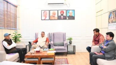 कृषि मंत्री गणेश जोशी ने कृषि एवं उद्यान विभाग के अधिकारियों के साथ की समीक्षा बैठक