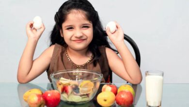 बच्चों की डाइट में शामिल करें ये खाद्य पदार्थ, मजबूत होगी इम्यूनिटी और दिमाग