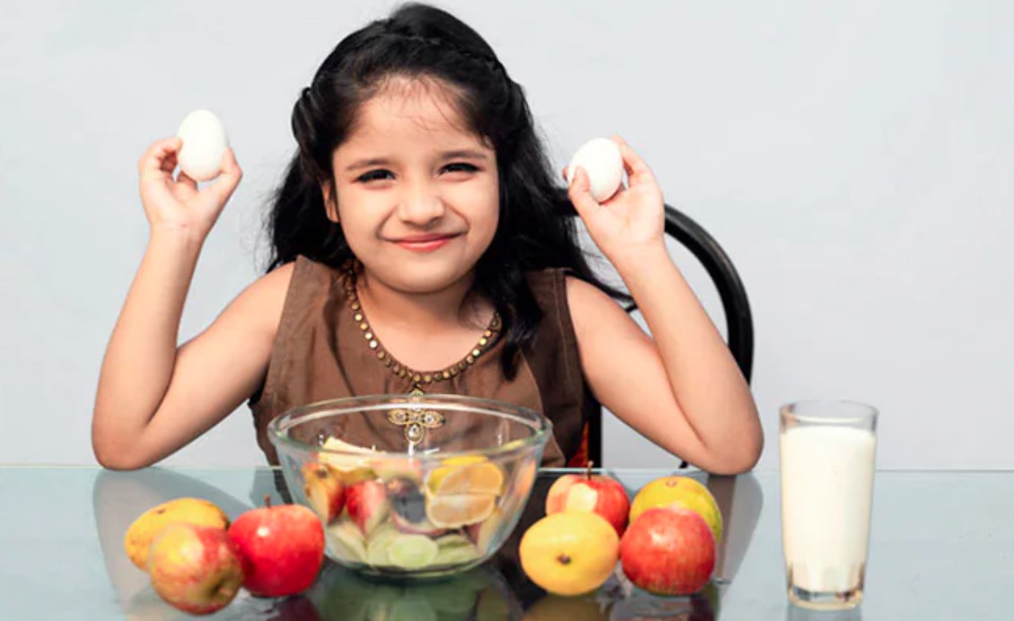 बच्चों की डाइट में शामिल करें ये खाद्य पदार्थ, मजबूत होगी इम्यूनिटी और दिमाग