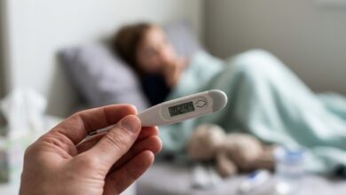 बदलते मौसम में बुखार को न लें हल्के में, मलेरिया का हो सकता है संकेत