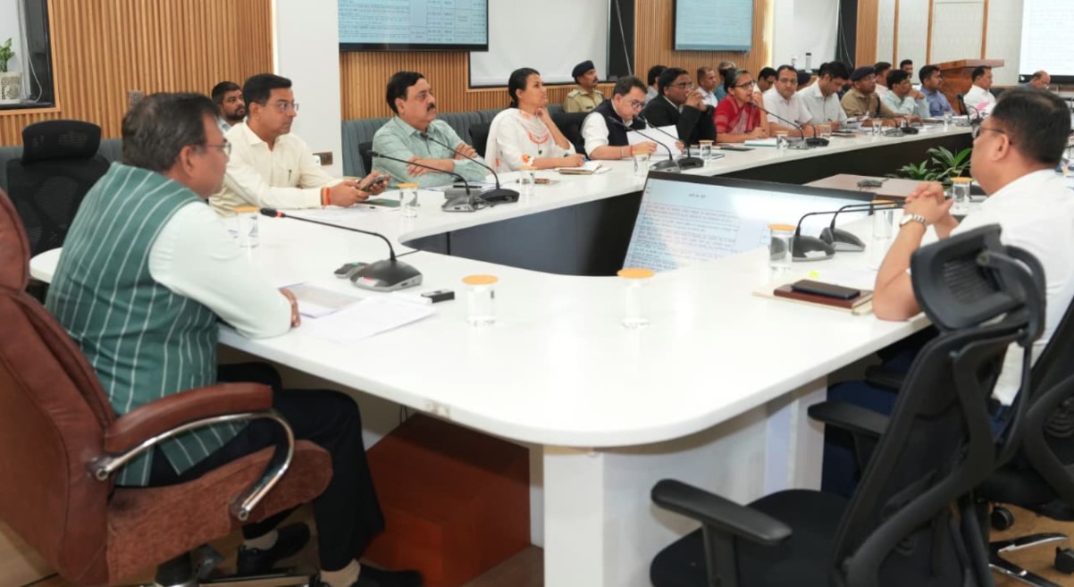 मुख्य सचिव आनन्द बर्द्धन ने कुम्भ मेला – 2027 की तैयारियों को लेकर ली बैठक