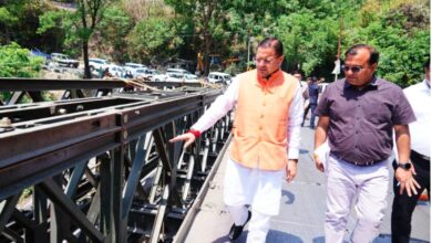 मुख्यमंत्री धामी ने मसूरी रोड स्थित शिव मंदिर के निर्माणाधीन पुल का किया स्थलीय निरीक्षण