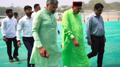 कैबिनेट मंत्री सतपाल महाराज ने ऋषिकुल ग्राउंड स्थित पंजीकरण केंद्र का किया निरीक्षण