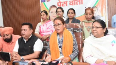 महिला आरक्षण पर विरोध करने वालों को जनता सिखाएगी सबक : रेखा आर्या