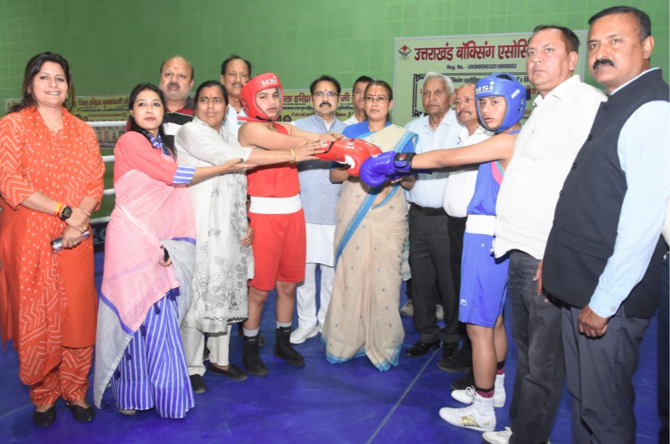 बालिका वर्ग बॉक्सिंग में पिथौरागढ़ बना चैंपियन