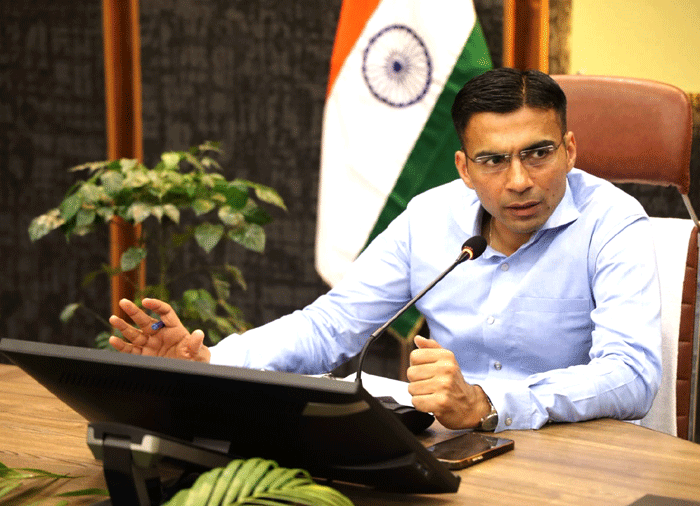 मानकों के विपरित संचालित 96 होमस्टे के डीएम सविन बंसल ने किए पंजीकरण निरस्त