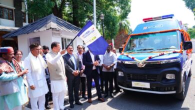 मुख्यमंत्री धामी ने जनहित के लिए प्रदान की गई 4 अत्याधुनिक एम्बुलेंस का किया फ्लैग ऑफ