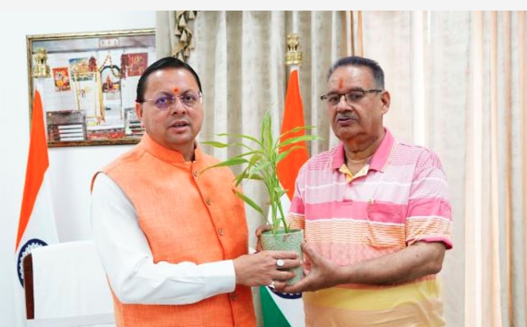 मुख्यमंत्री धामी से मिले कृषि मंत्री गणेश जोशी, मसूरी क्षेत्र के विकास कार्यो पर की चर्चा